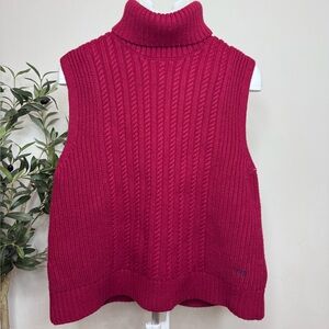 Victoria Beckham Cable-Knit Turtleneck Sweater Vest - Raspberry